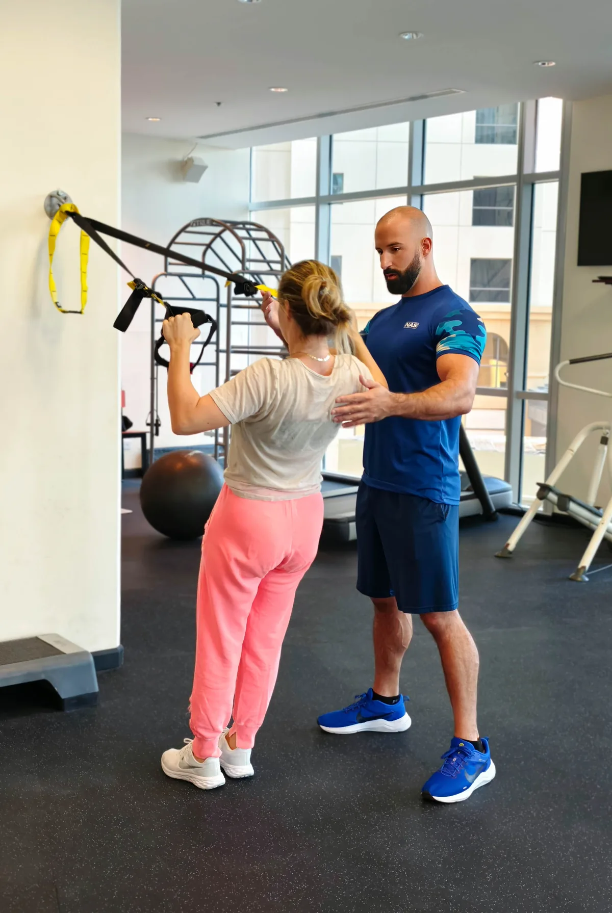 Nikola Prodanović coaching a client